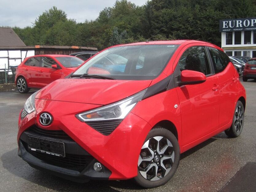 Aygo (X)