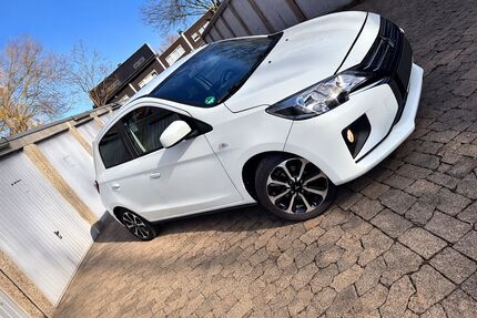 Mitsubishi Space Star 26.180 km 9.700 &euro; Göttingen 37079