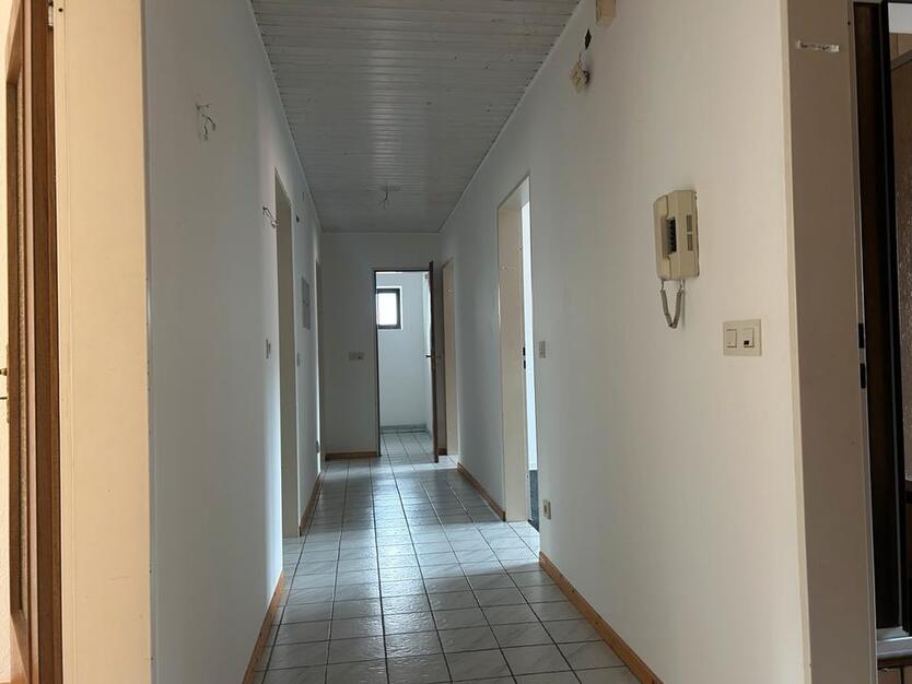 Bezugsfertige Dachgeschoßwohnung ohne Dachschrägen