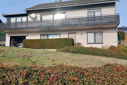 Einfamilienhaus mit Einliegerwohnung in ruhiger Waldrandlage 7 zimmer