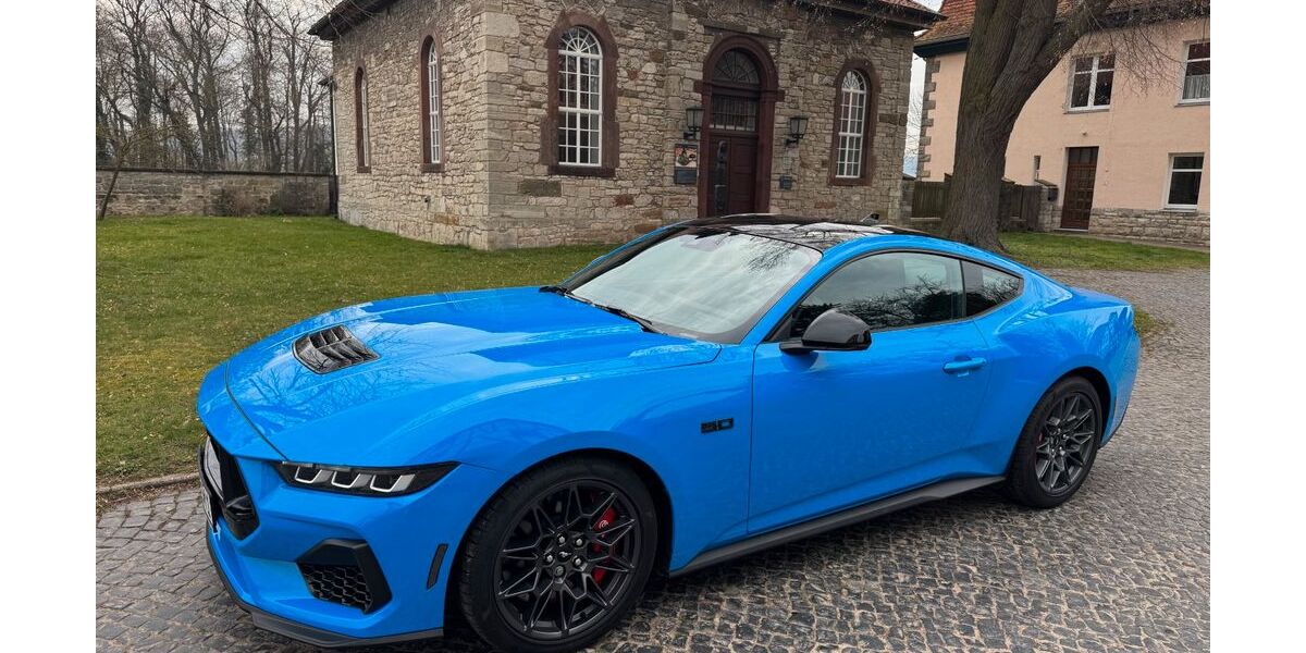 Ford Mustang 3.200 km 49.500 &euro; Northeim 37154