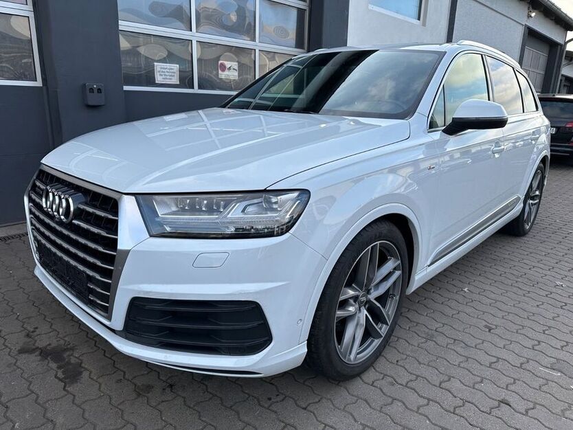 Q7