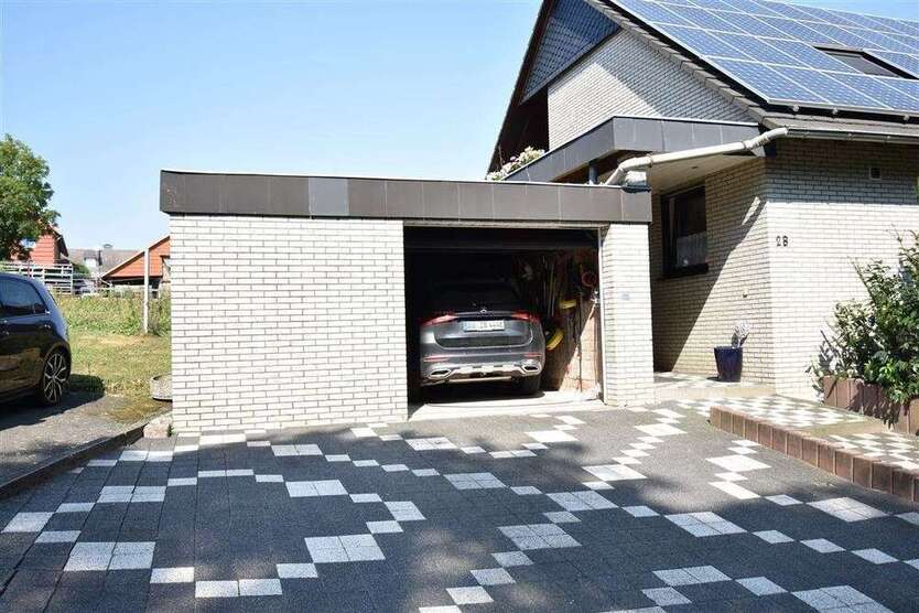 Haus zum Kaufen in Rosdorf , Kr Göttingen 449.000 € 310 m²