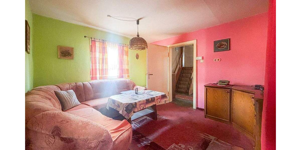 Reihenmittelhaus Hardegsen - 4 Zimmer, 114 m&sup2;, 79.000&euro; | Angebot:25749054