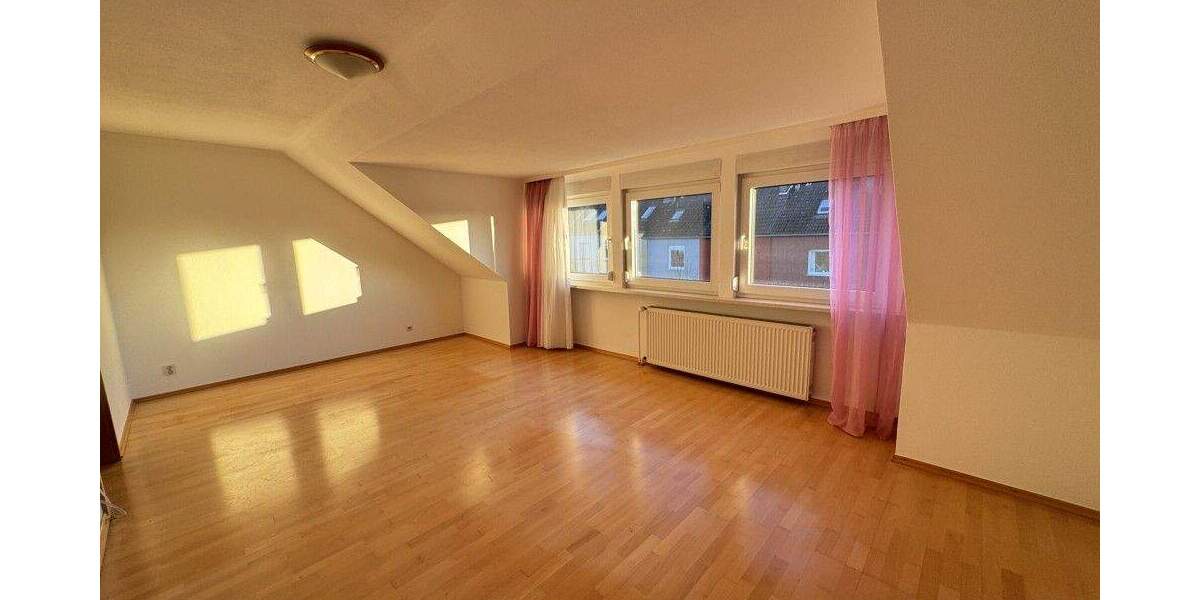 Sonniges Reihenendhaus mit Garten und viel Platz für eine nette Familie in Göttingen-Geismar 6 zimmer