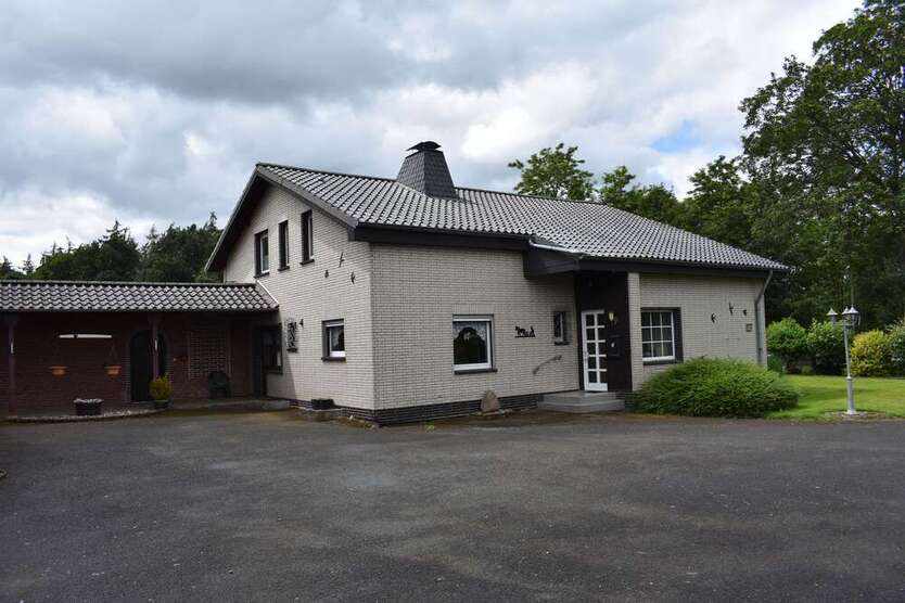 Haus zum Kaufen in Bilshausen 475.000 € 200 m²