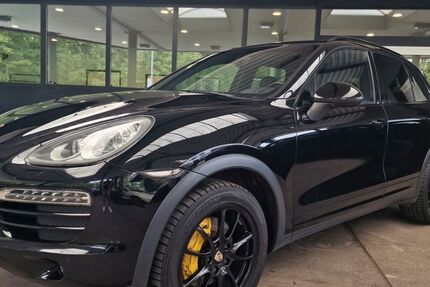Porsche Cayenne 112.300 km 18.700 € Göttingen 37081