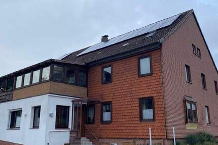 Mehrfamilienhaus mit extra Baugrundstück 4.208 m² in Bovenden-Reyershausen 1 zimmer