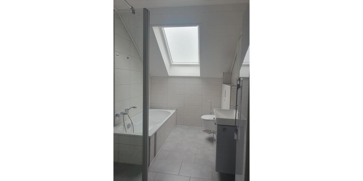 Dachgeschoßwohnung Reinhardshagen - 4 Zimmer, 111 m&sup2;, 722&euro; | Angebot:26176729