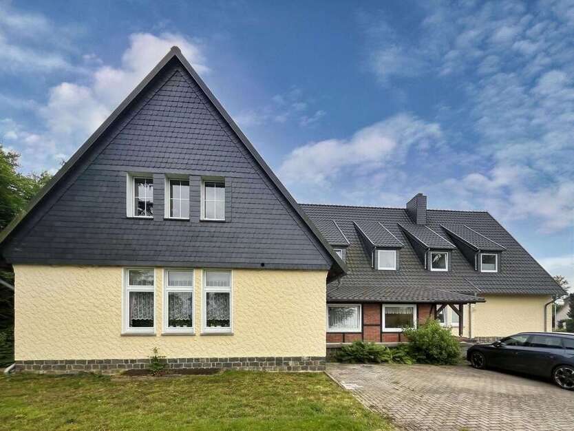 Haus zum Kaufen in Hattorf 659.000 € 540 m²