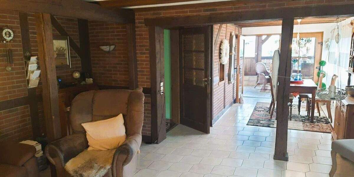 Mehrfamilienhaus, Wohnhaus Hann. Münden - 7 Zimmer, 306 m&sup2;, 299.000&euro; | Angebot:25738657