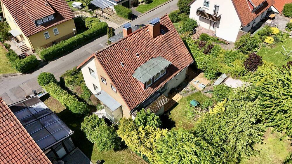 Einfamilienhaus Northeim - 7 Zimmer, 175 m&sup2;, 275.000&euro; | Angebot:26696909