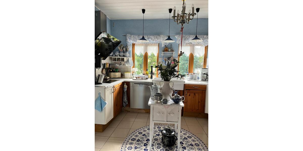 Einfamilienhaus Hardegsen - 12 Zimmer, 350 m&sup2;, 349.000&euro; | Angebot:25756950