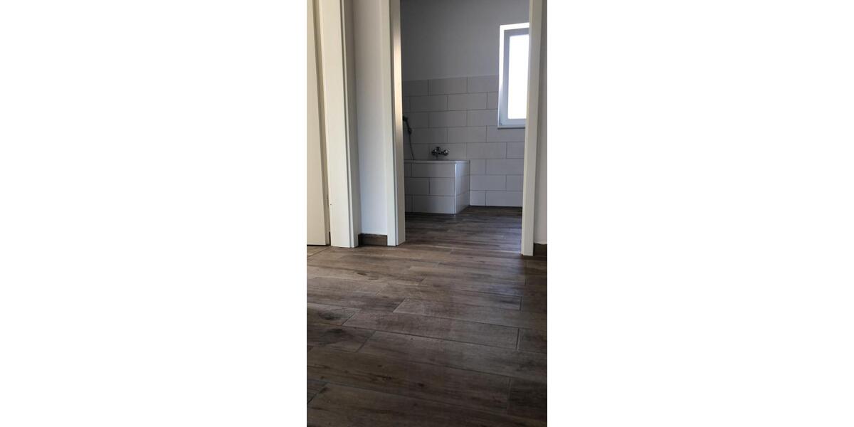 Etagenwohnung Northeim - 4 Zimmer, 135 m&sup2;, 1.250&euro; | Angebot:25505838