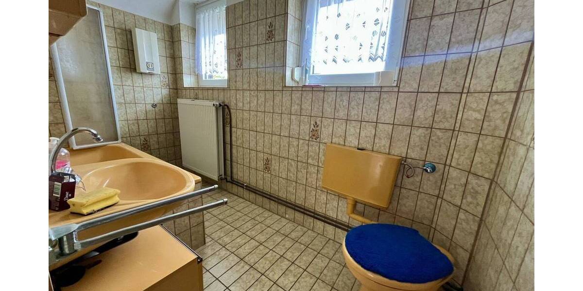 Einfamilienhaus Northeim - 7 Zimmer, 175 m&sup2;, 275.000&euro; | Angebot:26696909