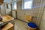 Einfamilienhaus Northeim - 7 Zimmer, 175 m&sup2;, 275.000&euro; | Angebot:26696909