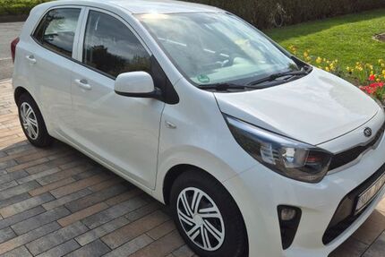 Kia Picanto 61.000 km 7.450 &euro; Gleichen 37130