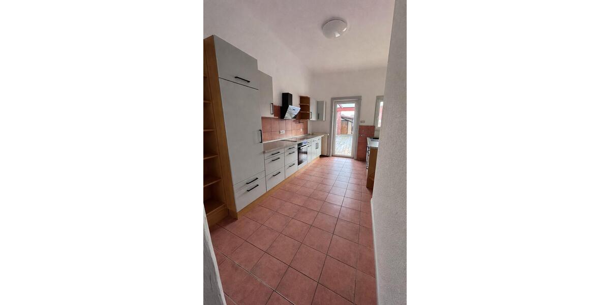 Etagenwohnung Dransfeld - 4 Zimmer, 132 m&sup2;, 1.050&euro; | Angebot:25636368