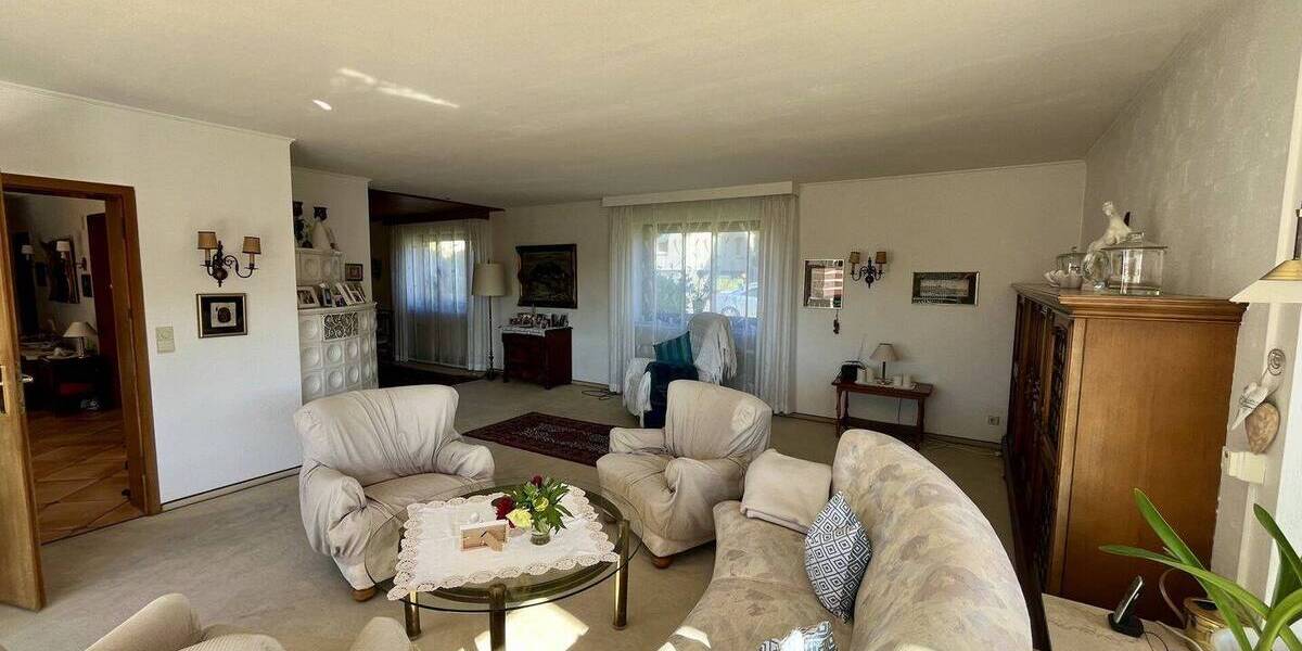 Einfamilienhaus Uslar - 9 Zimmer, 276 m&sup2;, 320.000&euro; | Angebot:26912928