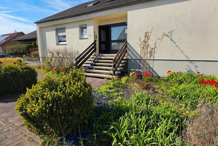Wohnung Dransfeld - 3 Zimmer, 94 m&sup2;, 800&euro; | Angebot:26272820