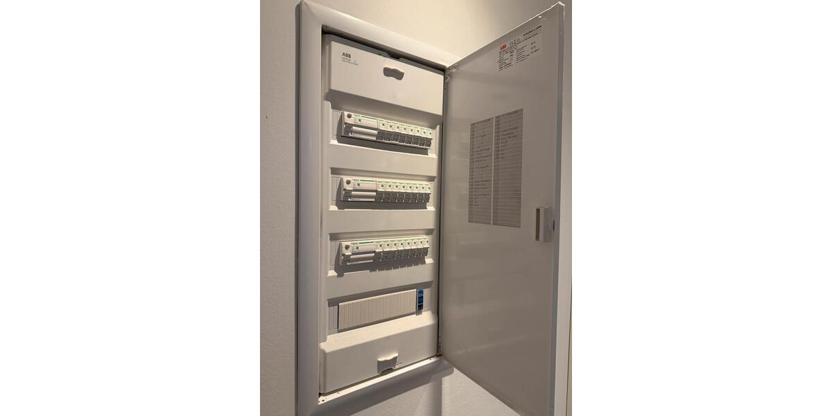 sanierte helle 4 Zimmer Wohnung 4 zimmer