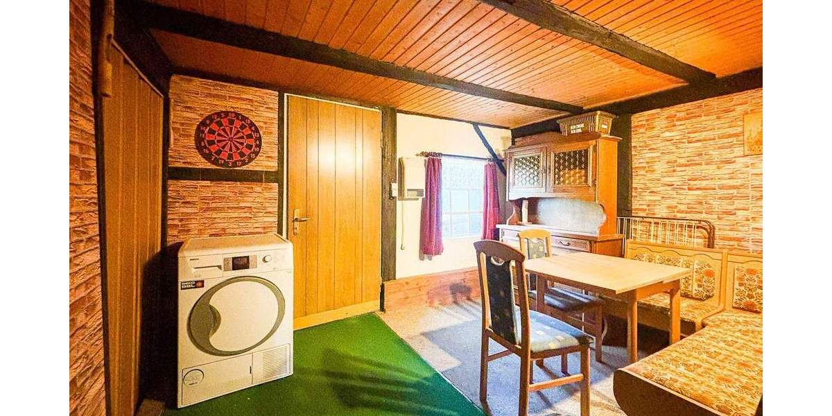 Reihenmittelhaus Hardegsen - 4 Zimmer, 114 m&sup2;, 79.000&euro; | Angebot:25749054