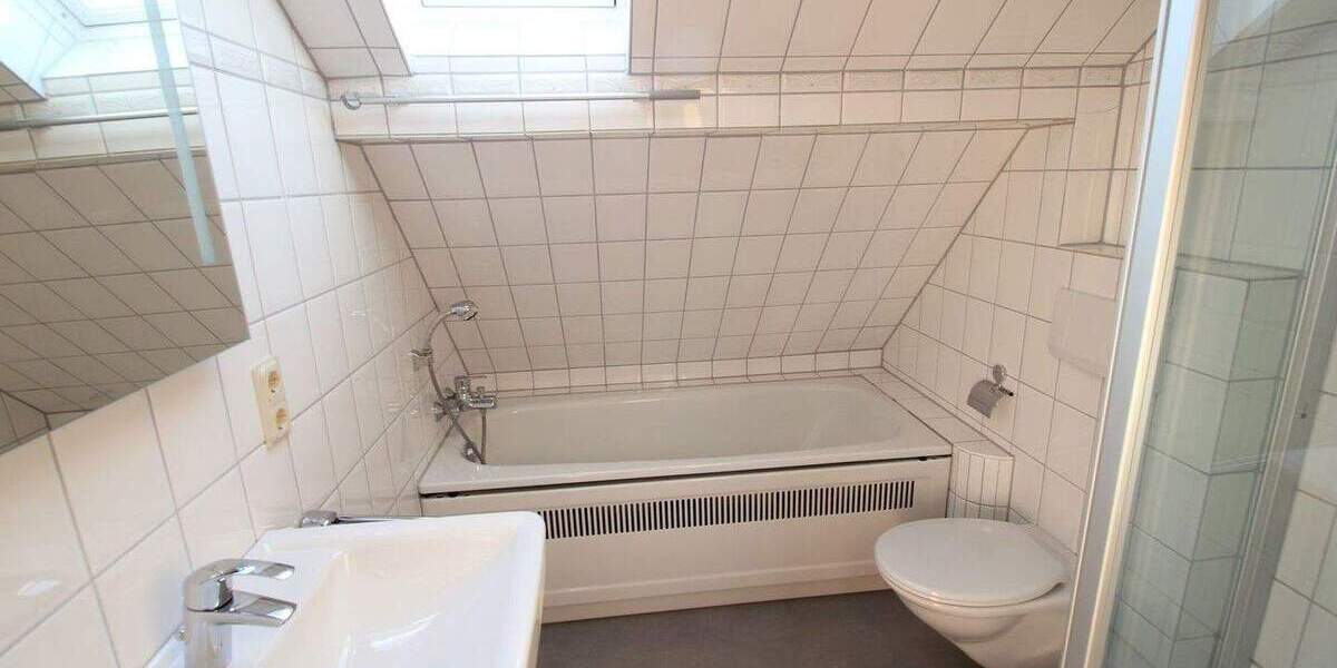 OSTVIERTEL, An der Schillerwiese, Sonnige 2-Zimmer-Dachgeschoß-Whg, H52 E5 2 zimmer