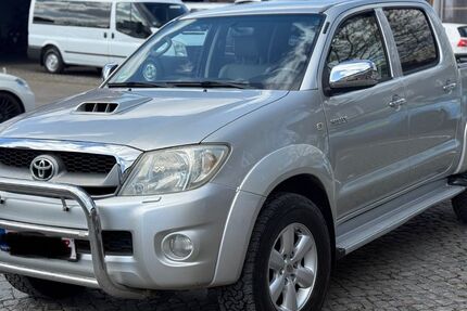 Toyota Hilux 178.000 km 16.800 &euro; Bovenden 37120
