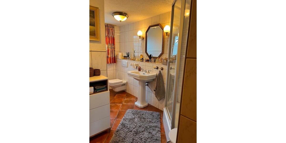 Einfamilienhaus Hardegsen - 12 Zimmer, 350 m&sup2;, 349.000&euro; | Angebot:25756950