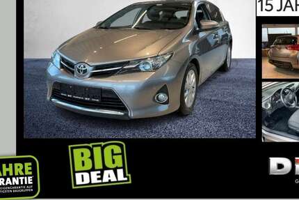Toyota Auris 198.500 km 7.990 &euro; Göttingen 37079