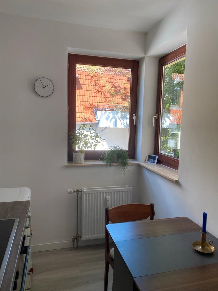 2 Zi, Einbauküche, Bad, Balkon Ostviertel