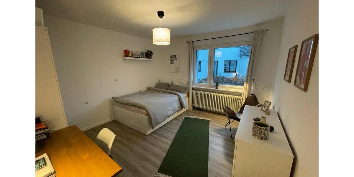 ZWISCHENMIETE Zimmer in 2er-WG inkl. Wohn- & Esszimmer 3 zimmer