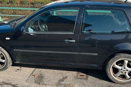 VW Golf 251.000 km 1.200 &euro; HERBERHAUSEN 37075