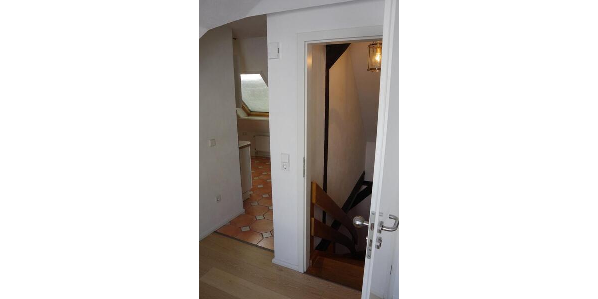 Dachgeschoßwohnung Rosdorf - 2 Zimmer, 42 m&sup2;, 699&euro; | Angebot:25655104