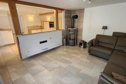 Wohnung Göttingen Nordstadt - 3 Zimmer, 120 m&sup2;, 1.600&euro; | Angebot:25842997