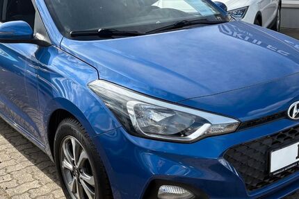 Hyundai i20 89.859 km 10.490 € Fuldatal-Kassel 34233