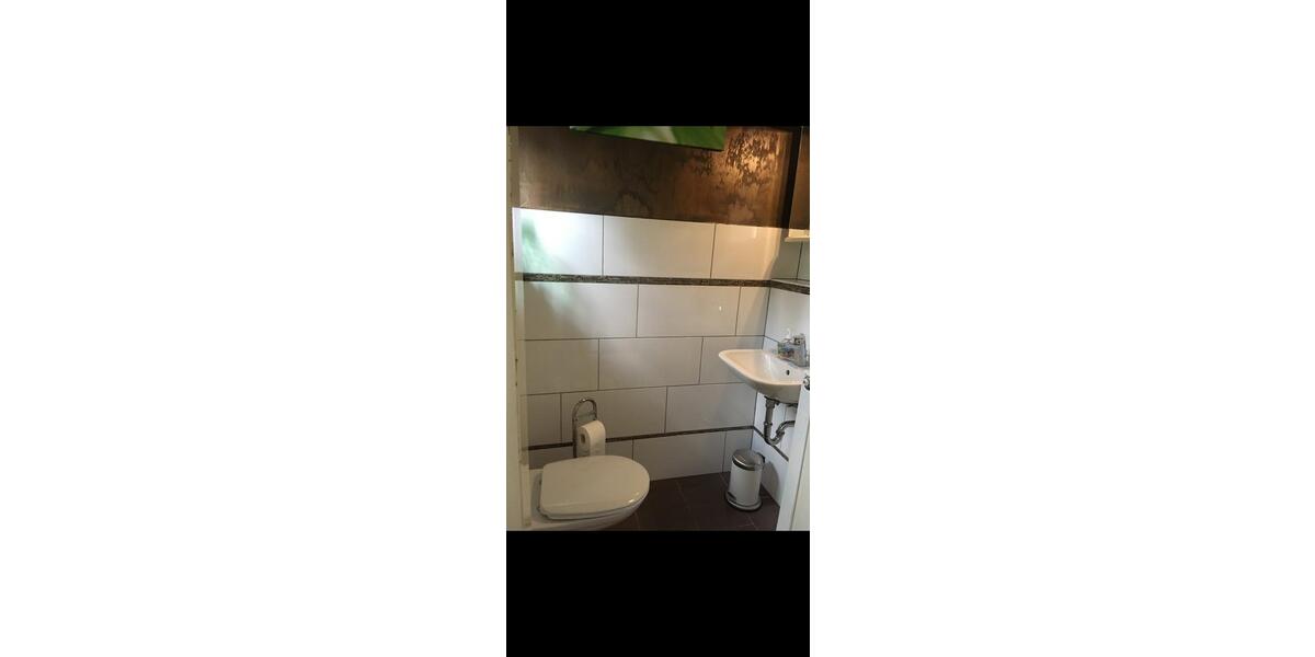 Erdgeschoßwohnung Friedland - 4 Zimmer, 120 m&sup2;, 150&euro; | Angebot:26090975
