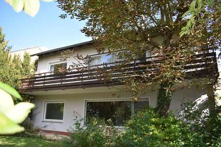 Haus zum Kaufen in Göttingen 549.000 € 235 m² 9 zimmer