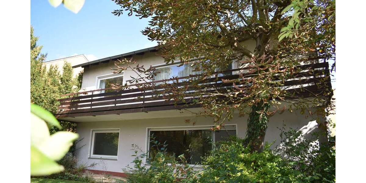 Haus zum Kaufen in Göttingen 549.000 € 235 m² 9 zimmer