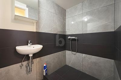 ZWEI WOHNEINHEITEN - VIELE MÖGLICHKEITEN 8 zimmer