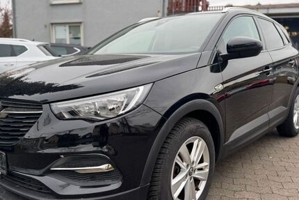 Opel Grandland (X) 94.633 km 12.900 &euro; Northeim 37154