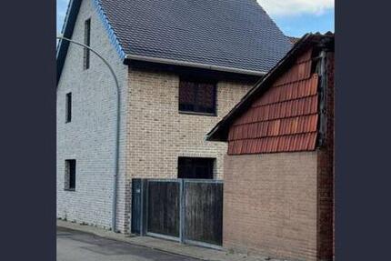 Haus Gieboldehausen - 5 Zimmer, 150 m&sup2;, 155.000&euro; | Angebot:24380684