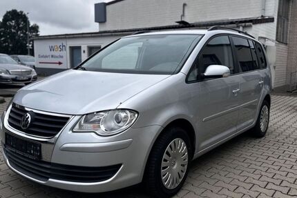 VW Touran 180.000 km 3.599 &euro; Nörten Hardenberg 37176