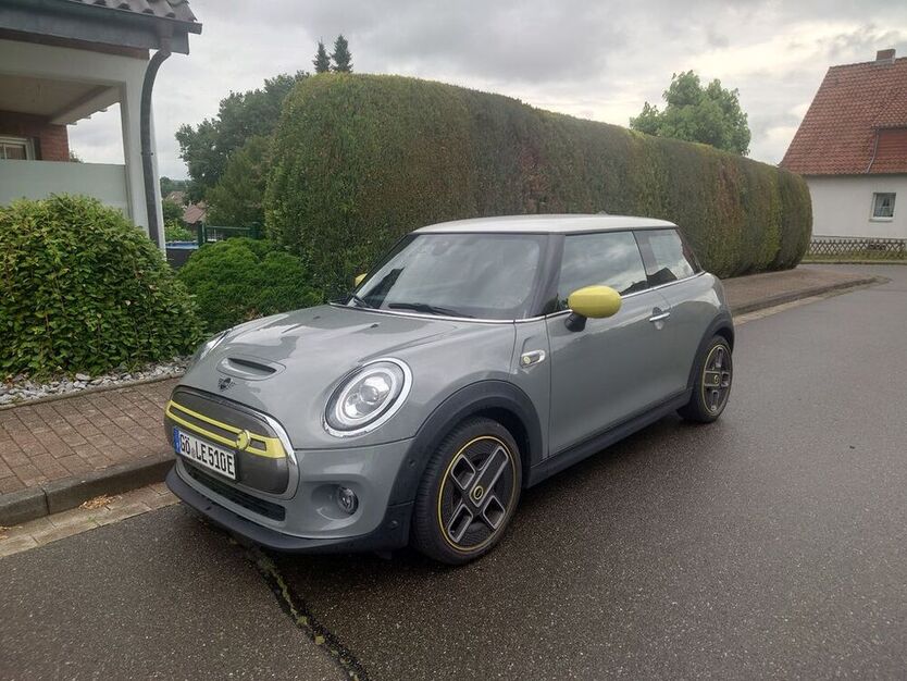 Cooper SE
