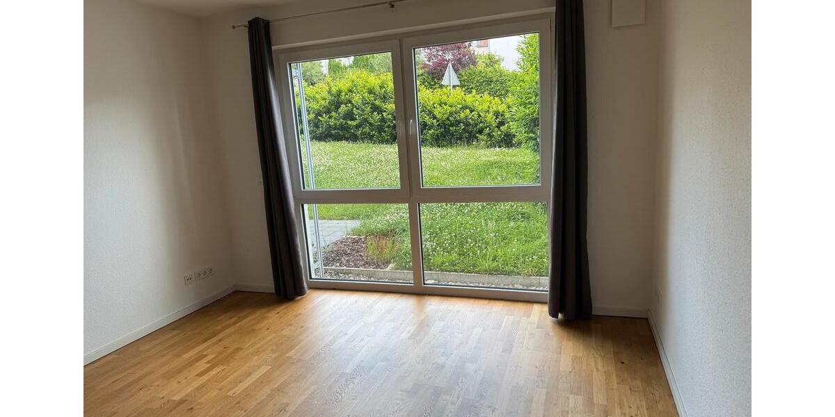 3,5 Zimmer Wohnung- eigenem Garten , Terrasse, barrierefrei 3.5 zimmer