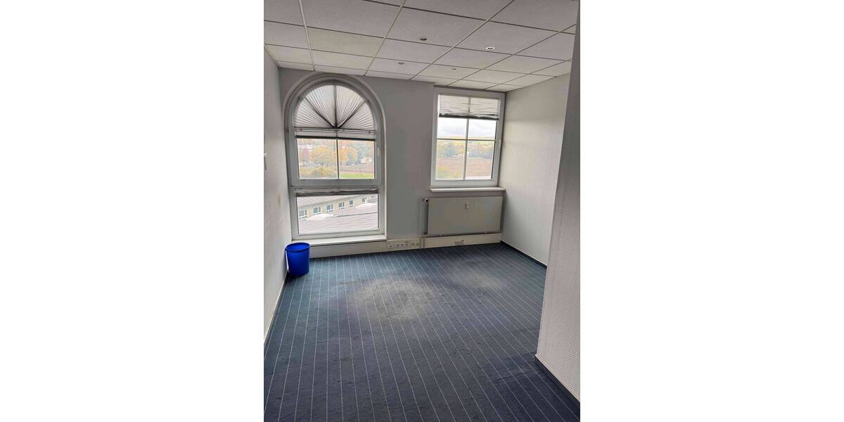 Gewerbeobjekt Göttingen Weststadt - 4 Zimmer, 120 m&sup2;, 800&euro; | Angebot:25668255