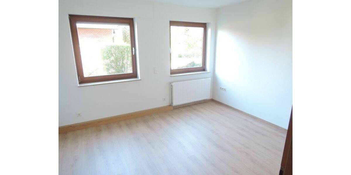 Etagenwohnung Northeim - 2 Zimmer, 64 m&sup2;, 600&euro; | Angebot:26379736