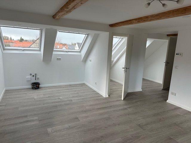 Dachgeschoßwohnung Bovenden - 2 Zimmer, 62 m&sup2;, 800&euro; | Angebot:26051411