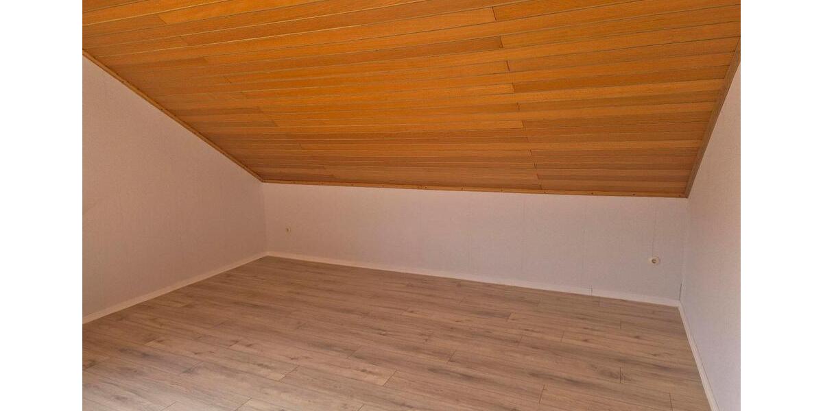 Dachgeschoßwohnung Bad Sooden-Allendorf Allendorf - 4 Zimmer, 85 m&sup2;, 710&euro; | Angebot:25656932