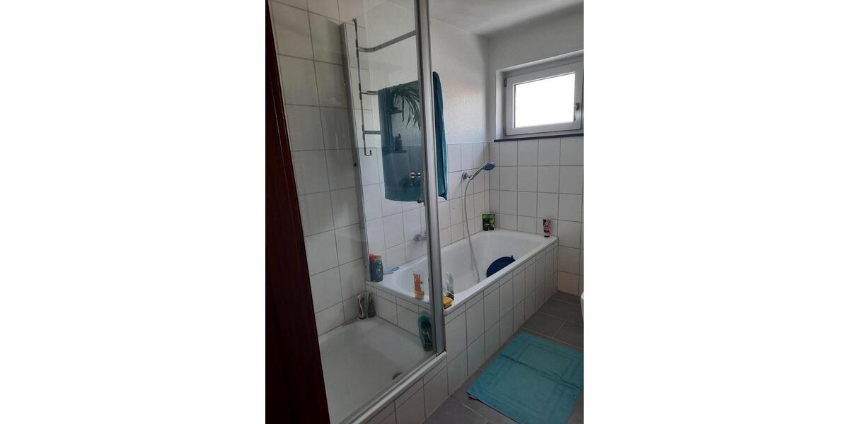 Schöne 4 Zimmerwohnung mit Balkon 4 zimmer